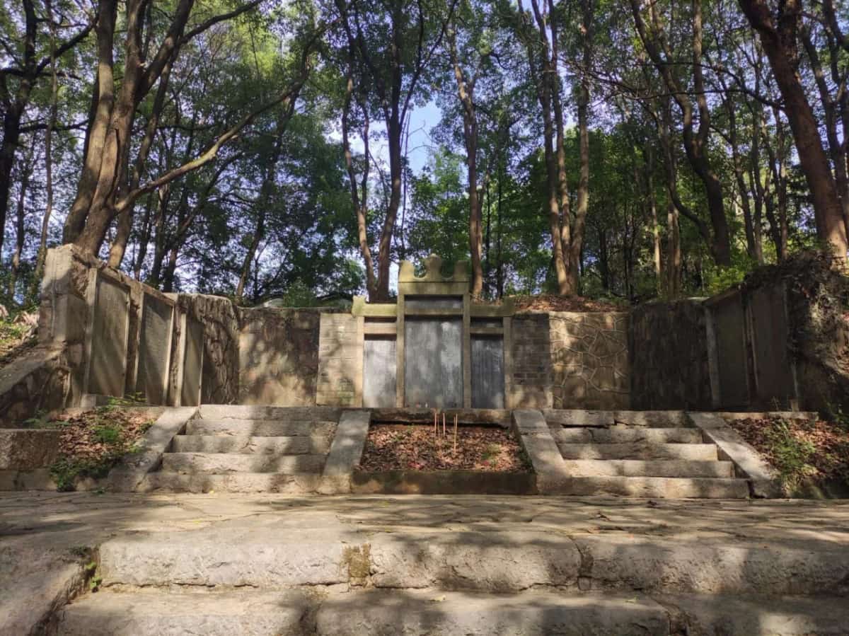 陶渊明墓（马回岭）