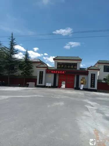 拉萨市烈士陵园