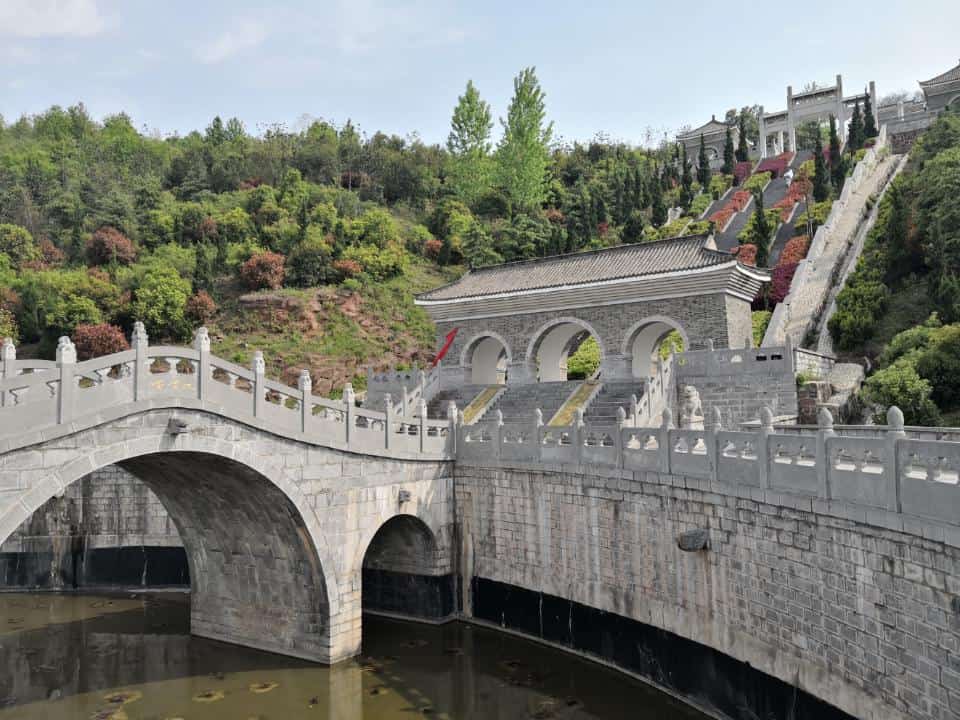 旱庄及刘铭传母亲墓