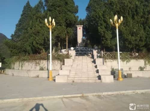 平田烈士墓园