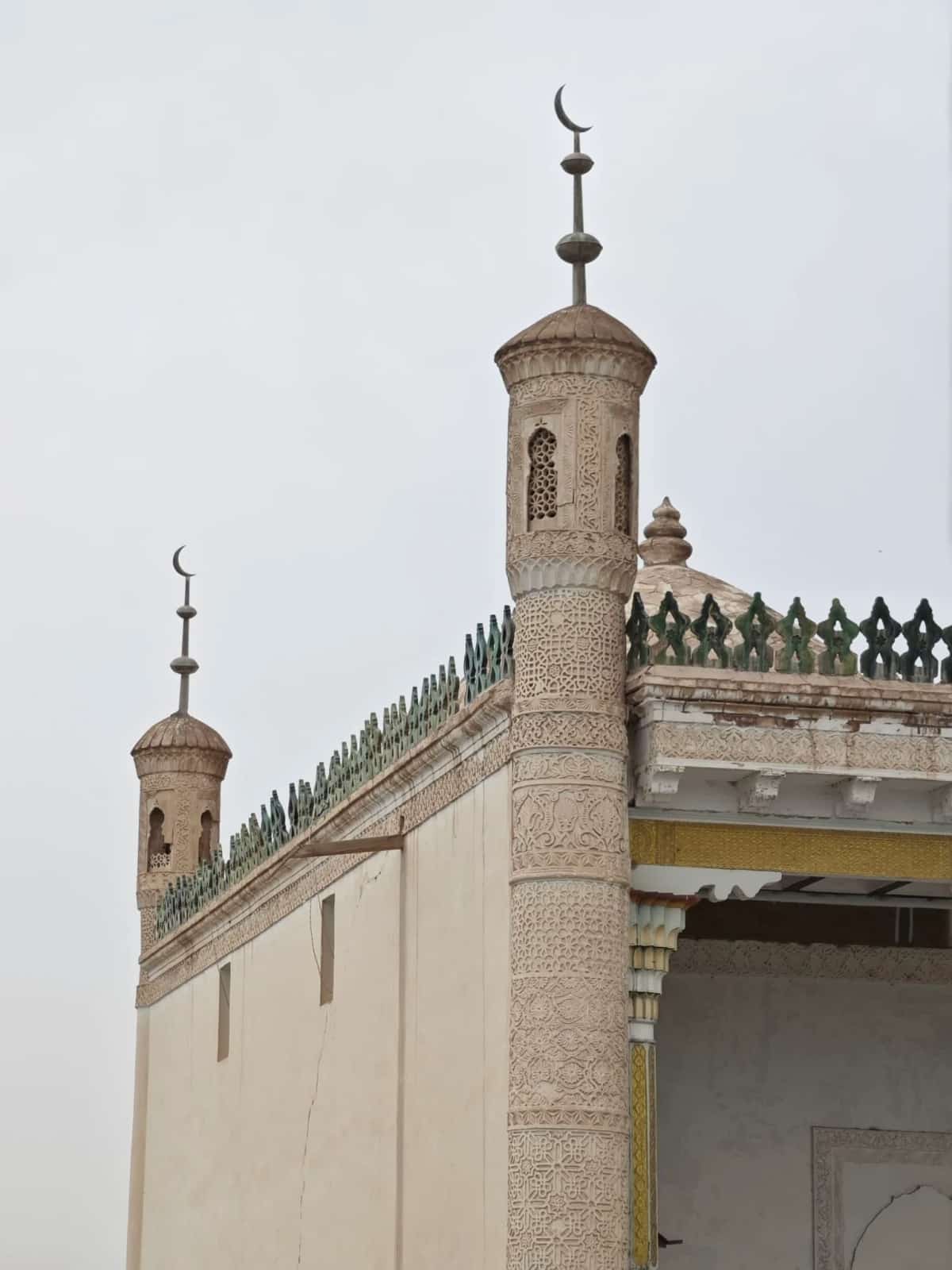 麻赫穆德・喀什噶里墓