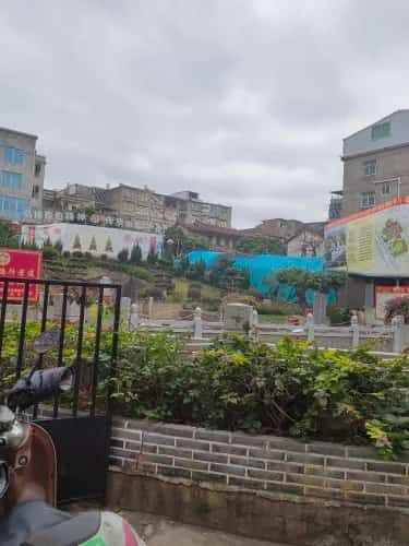 重兴寺- 吴祭墓