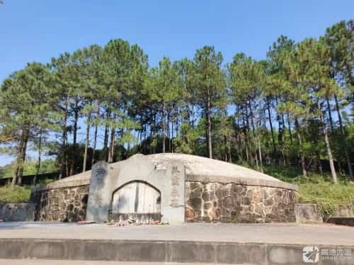 泗峡坳抗日烈士墓园