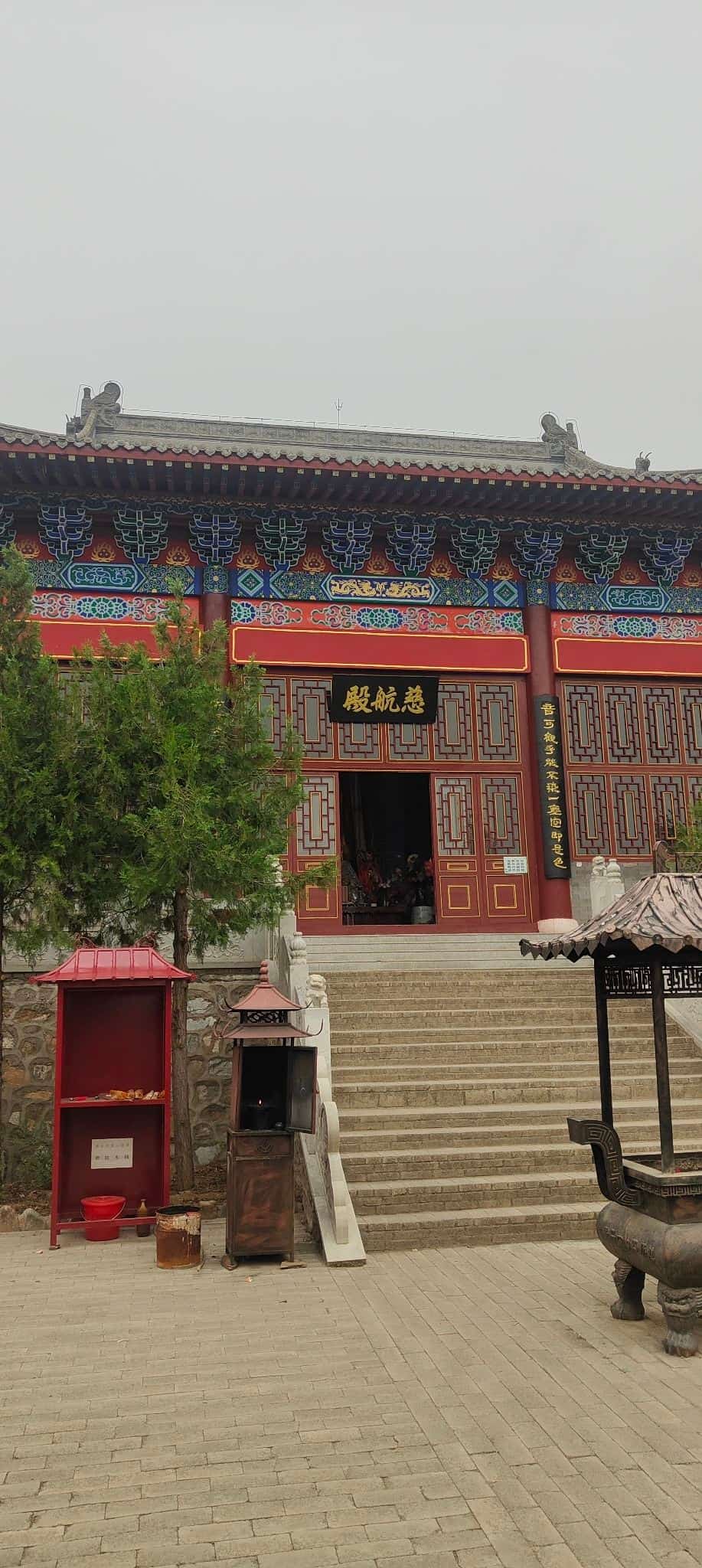 卧佛寺摩崖造像